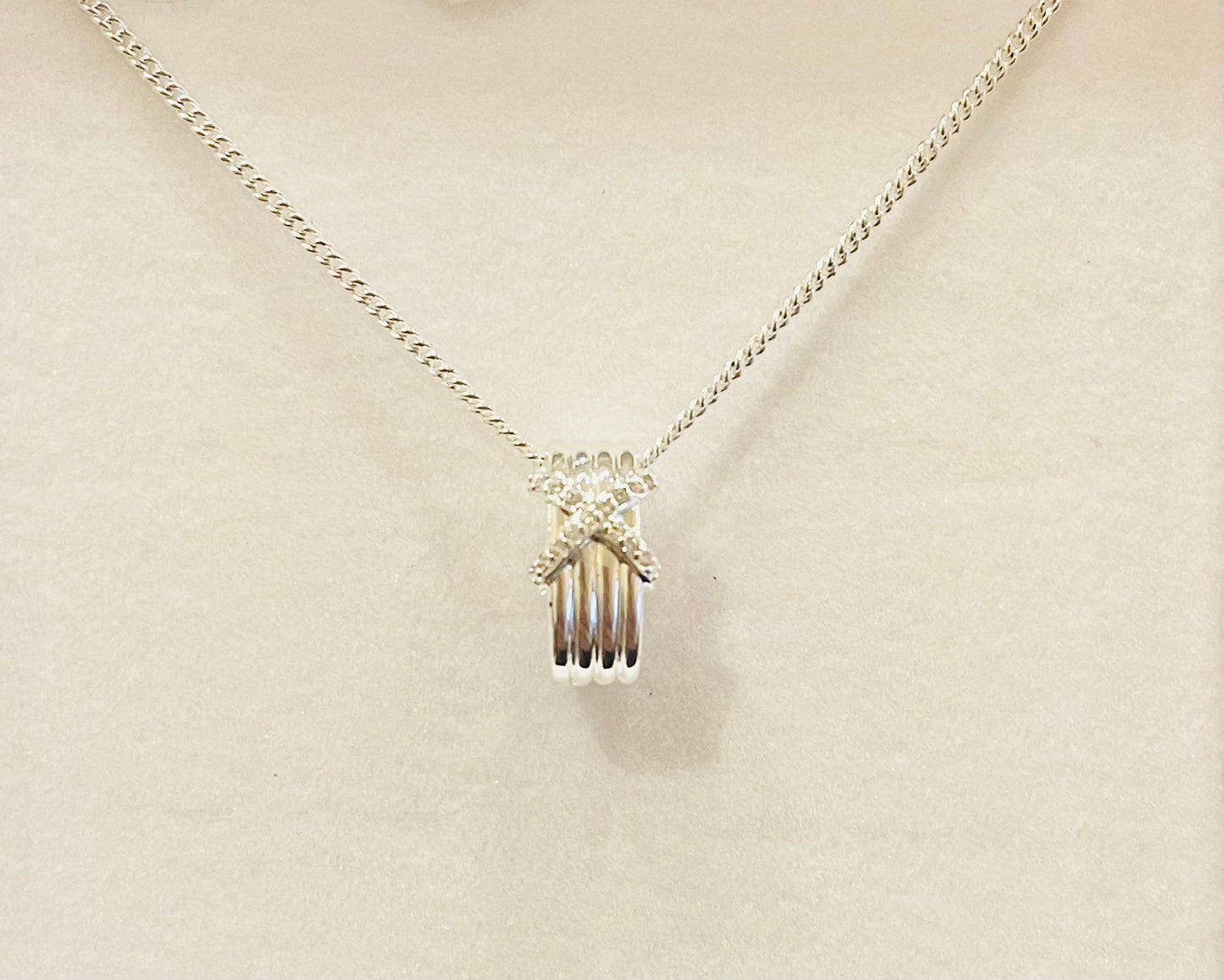 Silver Plated Kiss Ring Necklace