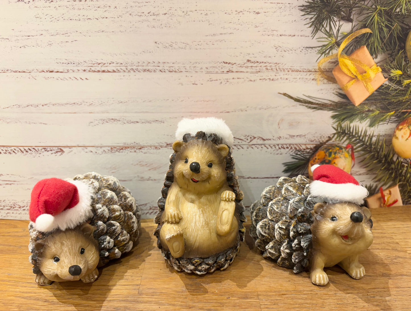 Xmas Pine Cone Hedgehog Large