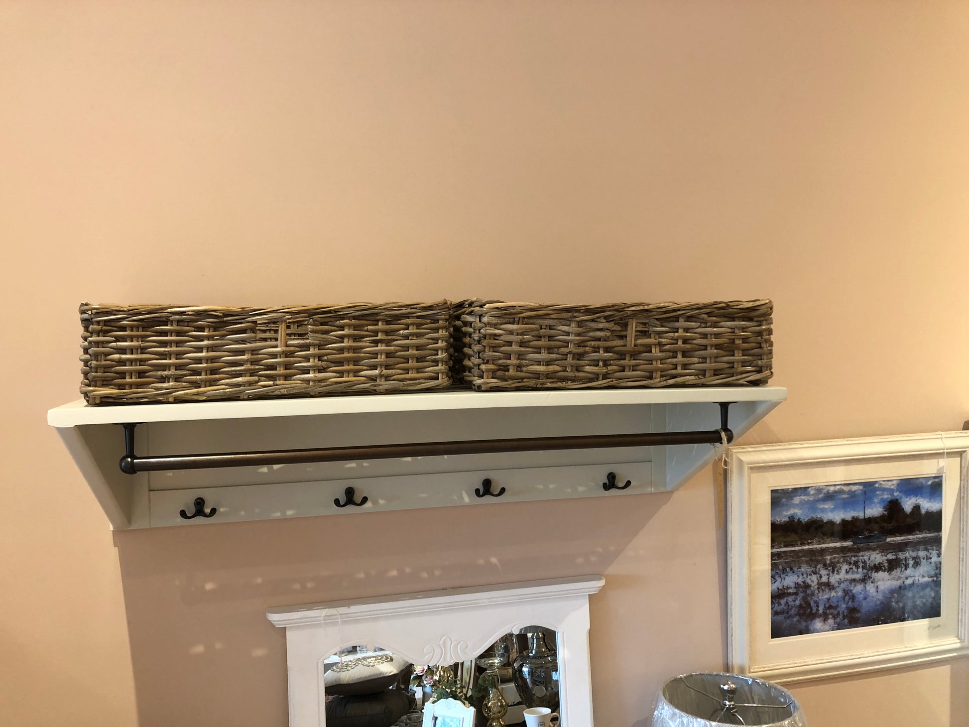 Hanging Wall Shelf Unit (10527946068)