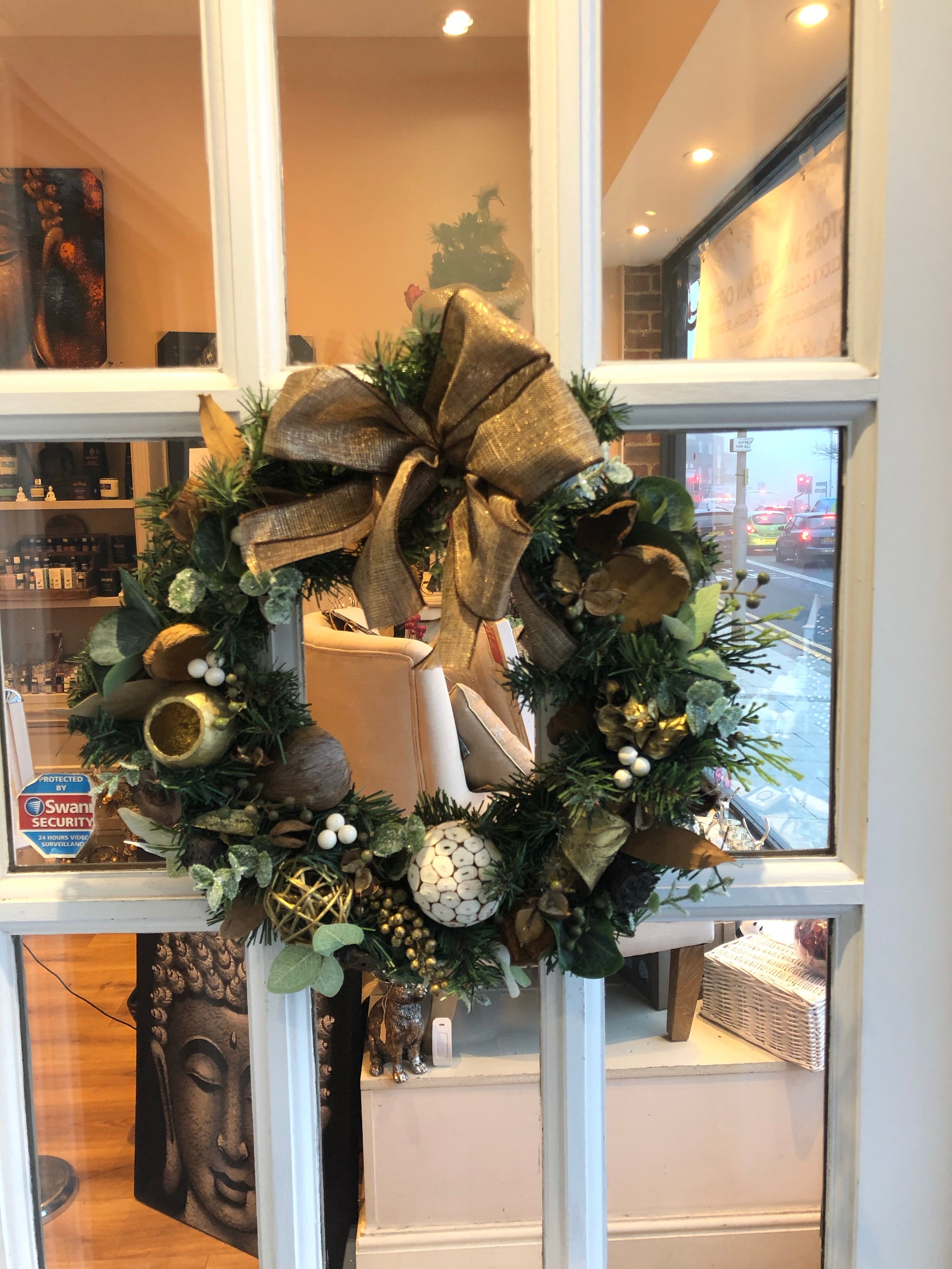 Door Wreath With Raffia Ribbon (4936804696135)