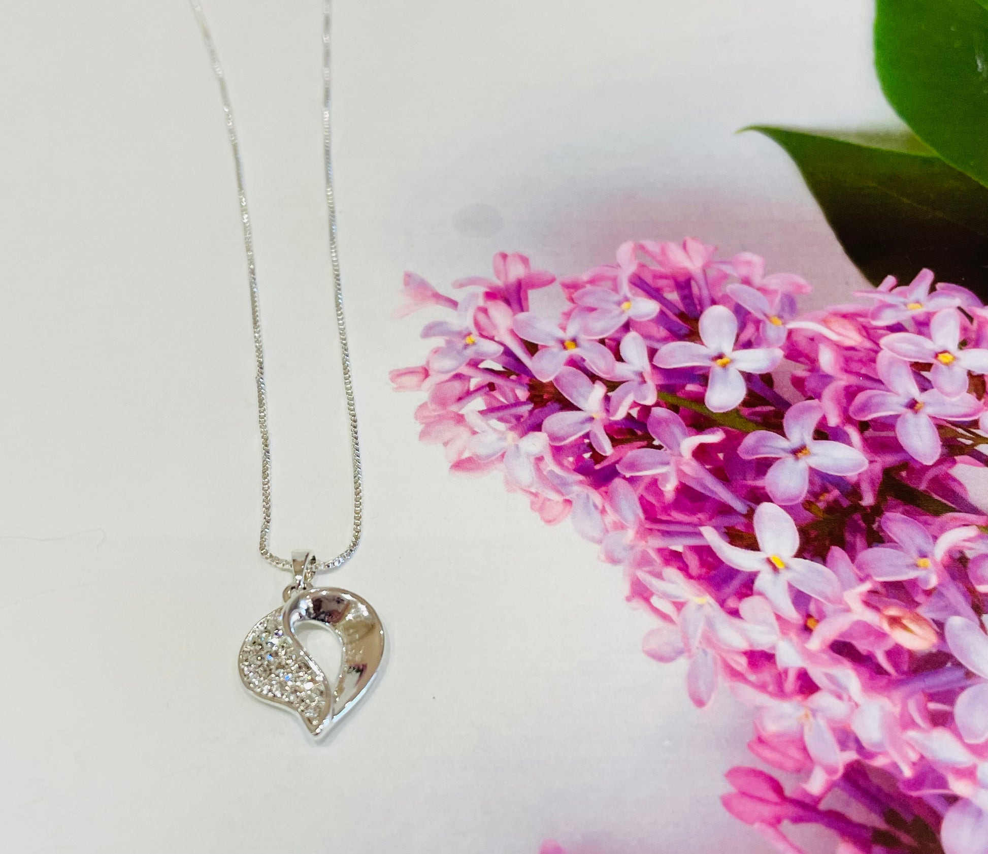 Twisted Heart Silver Plated Necklace (6596903108679)